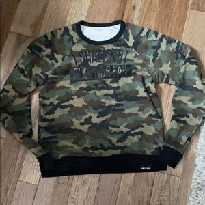 Flag nor fail pullover